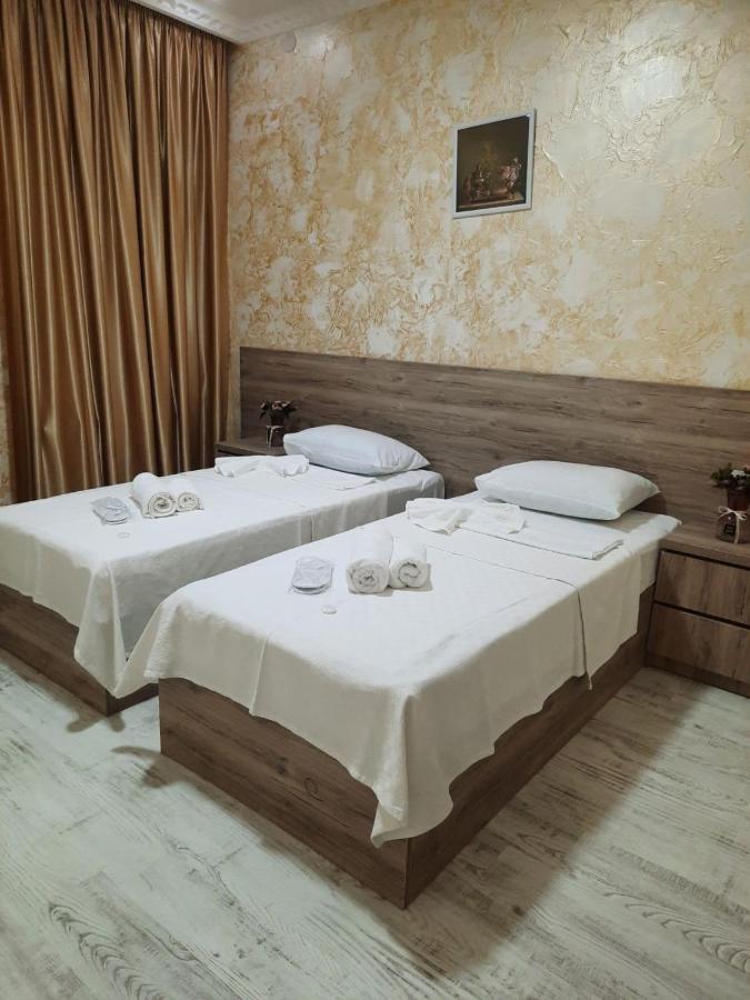 Inaisi Hotel 库塔伊西 外观 照片