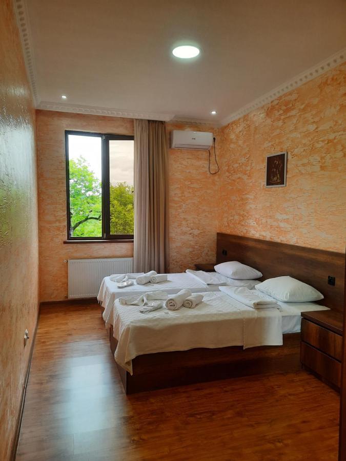 Inaisi Hotel 库塔伊西 外观 照片