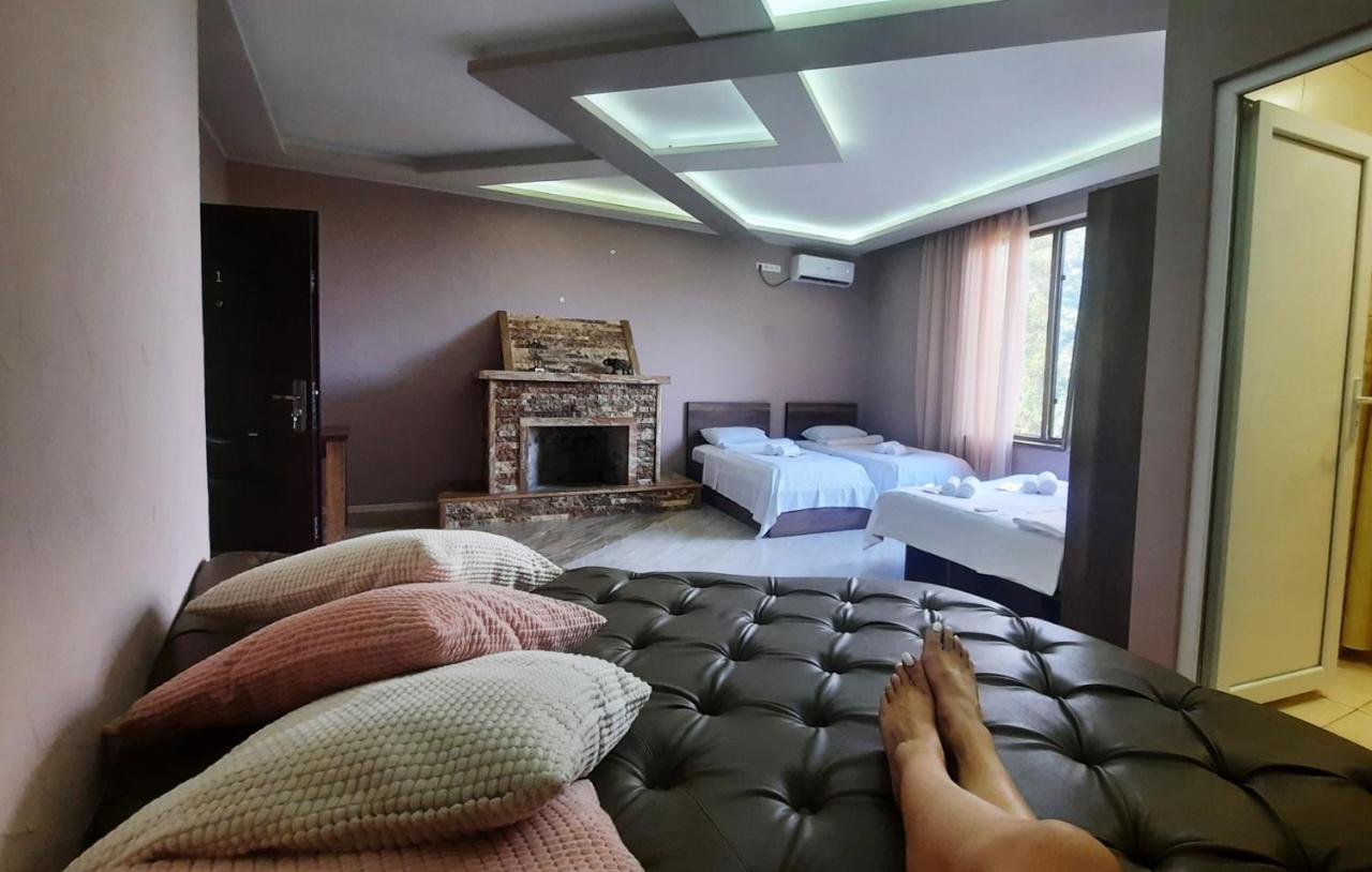 Inaisi Hotel 库塔伊西 外观 照片