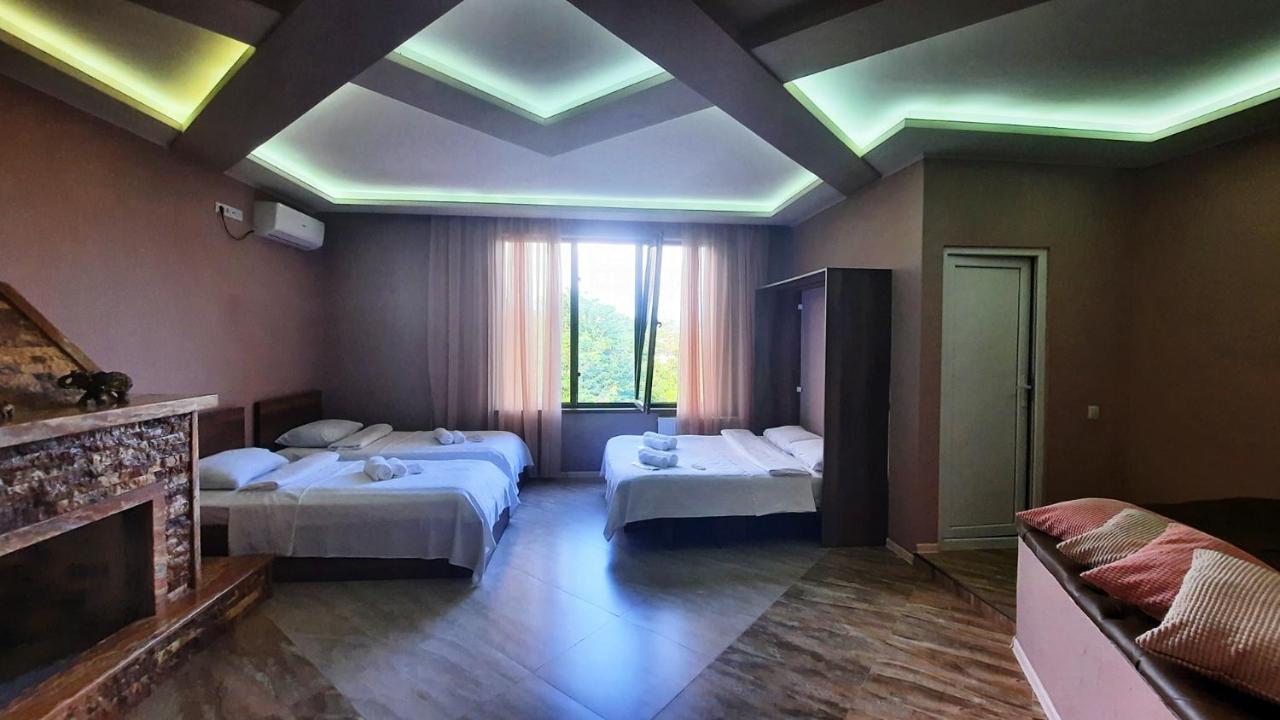 Inaisi Hotel 库塔伊西 外观 照片